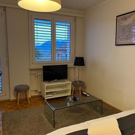 Beautiful Studio 2 Minutes From The Train Station Appartement Lausanne Buitenkant foto